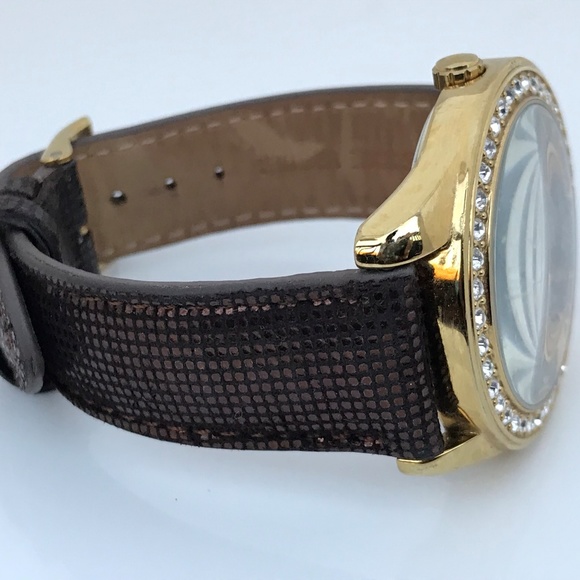 Guess Women Watch Bling Crystal Accents Brown Band - Picture 7 of 8